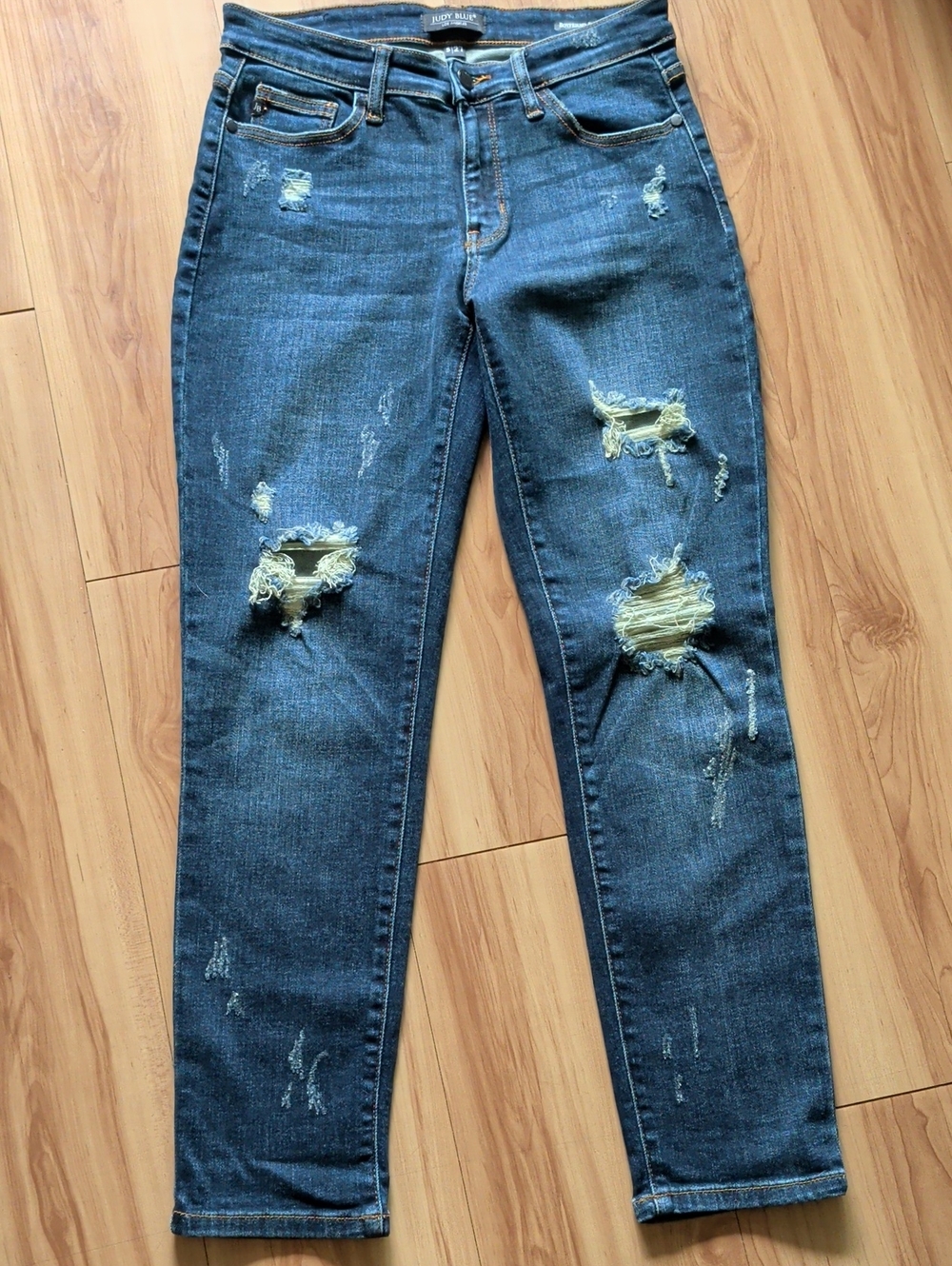Judy Blue Distressed Dark Blue Skinny Jeans